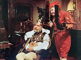 K&ouml;nig (Vladim&iacute;r Mens&iacute;k) und Narr Kacaf&iacute;rek (Frantisek Filipovsk&aacute;).