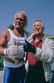 Hulk Hogan (Hulk Hogan, l.); Hannibal (George Peppard, r.)
