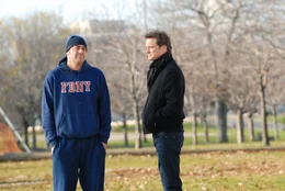 Wollen dieselbe Frau: Manager Richard (Colin Firth, r.) und Feuerwehrmann Patrick (Jeffrey Dean Morgan, l.) ...