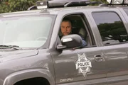 Grissom (William Petersen) ist auf der Suche nach dem Täter, der Officer Bells getötet hat. Grissom (William Petersen) ist auf der Suche nach dem Täter, der Officer Bells getötet hat.
