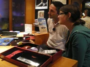 Viola mit Mauro Corradino, dem Trödelprofi. Viola mit Mauro Corradino, dem Trödelprofi.