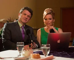Elizabeth Banks, John Michael Higgins