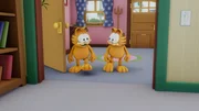 Garfield klont sich selbst um sich vor unangenehmen Aufgaben zu drücken. Garfield klont sich selbst um sich vor unangenehmen Aufgaben zu drücken.