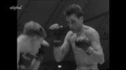Der Dokumentarfilmer Dieter Ertel drehte 1957 eine besondere Sozialstudie &uuml;ber einen Gro&szlig;kampftag des Boxens in Stuttgart; dort traten erfahrene Weltmeister ebenso an wie hoffnungsfrohe Neulinge.