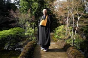 Shunmyo Masuno ist Zen-Priester und ein berühmter Gartenarchitekt.