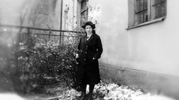 Hannah Arendt als Jugendliche. Aufnahmeort und -Datum unbekannt.