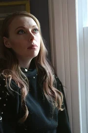 Jeff's girlfriend. Jeff's girlfriend.