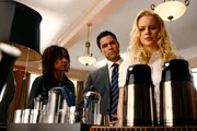 Auf Spurensuche: Kat Miller (Tracie Thoms, l.), Scott Valens (Danny Pino, m.) , Linda (Brenda Wehle, r).