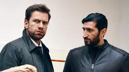 Ein ungleiches Paar: Assistent Assad (Fares Fares, r.) und Kommissar Carl M&oslash;rck (Nikolaj Lie Kaas, l.).