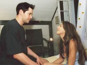 Arzu (Arzu Bazman) und Philipp (Thomas Koch) haben ein Wochenende im Ferienhaus geplant, doch leider haben sie nicht die Rechnung mit einem anderen Ausflugspaar gemacht...! Arzu (Arzu Bazman) und Philipp (Thomas Koch) haben ein Wochenende im Ferienhaus geplant, doch leider haben sie nicht die Rechnung mit einem anderen Ausflugspaar gemacht...!