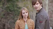 Ty (Graham Wardle) ist erleichtet, dass Amy (Amber Marshall) bei dem Unfall nichts passiert ist. Ty (Graham Wardle) ist erleichtet, dass Amy (Amber Marshall) bei dem Unfall nichts passiert ist.