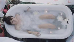 Zoe (No&euml;l Wells)