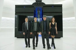 Die "Vier Reiter" J. Daniel Atlas (Jesse Eisenberg, 2. v. l.), Merritt McKinney (Woody Harrelson, 2. v. .r.), Jack Wilder (Dave Franco, l.) und Lula (Lizzy Caplan, r.) bekommen einen neuen Auftrag.