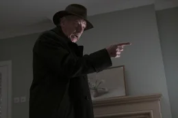Roy Courtnay (Ian McKellen)
