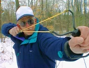 Ein Forensiker, ein Katapult und ein ungew&ouml;hnliches physikalisches Experiment helfen schlie&szlig;lich, den Todesfall aufzukl&auml;ren.