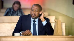 Es beginnt ein gef&auml;hrliches Katz-und-Maus-Spiel zwischen Mills und dem hartn&auml;ckigen Polizeiinspector Franck Dotzler (Forest Whitaker)..