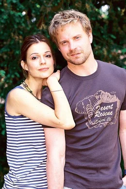 Paula (Suzan Anbeh, l.) und Ben (Janek Rieke, r.)