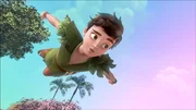 Peter Pan fliegt auf sein geliebtes Nimmerland zu.