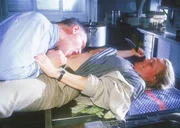 Jörg Baumann (Armin Dallapiccola) versucht Simone (Susanne Schlenzig) zu vergewaltigen. Doch Simone tut das, was Walter nicht geschaft hat...