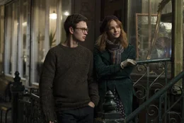 L-R: Theo (Ansel Elgort), Pippa (Ashleigh Cummings)
