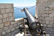 Dubrovnik; Kanone auf der Festung, Heiliger Johannes.