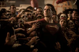 Clark Kent / Superman (Henry Cavill).