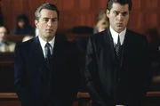 L-R: James Conway (Robert De Niro) und Henry Hill (Ray Liotta).