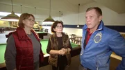 Lagebesprechung von Bianca (li.), Erika und Otto Schulte