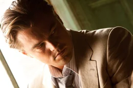 Cobb (Leonardo DiCaprio)
