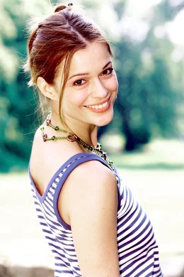 Paula (Suzan Anbeh)