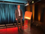 Diesmal erläutert der Atomphysiker Tobias Schaetz von der Albert-Ludwigs-Universität Freiburg, ob wir Quanten überhaupt brauchen – und wenn ja – wozu? Diesmal erläutert der Atomphysiker Tobias Schaetz von der Albert-Ludwigs-Universität Freiburg, ob wir Quanten überhaupt brauchen – und wenn ja – wozu?