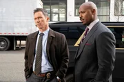(l-r) Jeffrey Donovan als Det. Frank Cosgrove, Mehcad Brooks als Det. Jalen Shaw (l-r) Jeffrey Donovan als Det. Frank Cosgrove, Mehcad Brooks als Det. Jalen Shaw
