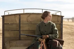 Mary Bee Cuddy (Hilary Swank)