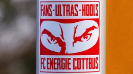 Das Umfeld der Fanszene von Energie Cottbus gilt als Sammelbecken rechtsextremer Fans.
