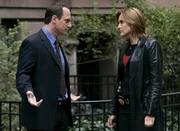(l-r) Christopher Meloni as Det. Elliot Stabler, Mariska Hargitay as Det. Olivia Benson (l-r) Christopher Meloni as Det. Elliot Stabler, Mariska Hargitay as Det. Olivia Benson