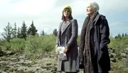 Margrét (Hildegard Schmahl) spürt die Kraft der Elfen: Solveig Karlsdóttir (Franka Potente) bittet ihre Mutter um Unterstützung. Margrét (Hildegard Schmahl) spürt die Kraft der Elfen: Solveig Karlsdóttir (Franka Potente) bittet ihre Mutter um Unterstützung.