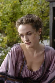 Octavia (Kerry Condon) lässt sich von Servilia für deren Zwecke benutzen.