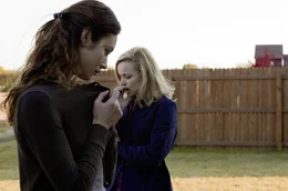 Marina (Olga Kurylenko, li.) und Jane (Rachel McAdams, re.) lieben beide den selben Mann.