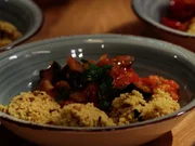 Geschorte Aubergine mit Mandel-Couscous