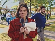News9 Oklahoma City-Reporterin Robin Marsh berichtet aus dem Noble County Courthouse in Perry, Oklahoma, wo am 21. April ein Verd&auml;chtiger in Gewahrsam sein soll.