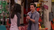L-R: Carly Shay (Miranda Cosgrove), Freddie Benson (Nathan Kress) L-R: Carly Shay (Miranda Cosgrove), Freddie Benson (Nathan Kress)