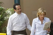 L-R: Adrian Monk (Tony Shalhoub), Natalie Teeger (Traylor Howard)