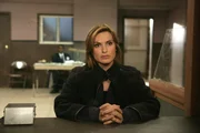 Olivia (Mariska Hargitay)