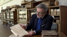 Der Archivar des Historischen Archivs Piacenza in Italien, Dr. Massimo Baucia
