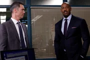 Jeffrey Donovan as Detective Frank Cosgrove, Mehcad Brooks as Detective Jalen Shaw(r.)