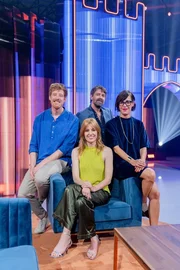 Vorne: Eva Schulz. Dahinter von links: Sebastian Winkler, Nils Frevert und Eva Karl Faltermeier. Vorne: Eva Schulz. Dahinter von links: Sebastian Winkler, Nils Frevert und Eva Karl Faltermeier.