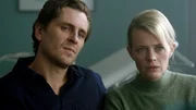 Zu später Kinderwunsch? Oberärztin Clara (Josephine Bornebusch) und ihr Freund Peter (Sverrir Gudnason) lassen sich von einem Fachmann beraten. Zu später Kinderwunsch? Oberärztin Clara (Josephine Bornebusch) und ihr Freund Peter (Sverrir Gudnason) lassen sich von einem Fachmann beraten.