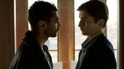 Jetzt wird es ernst: Aron (Gustav Lindh, r.) mit seinem Mandanten Rick (Alexander Abdallah). Jetzt wird es ernst: Aron (Gustav Lindh, r.) mit seinem Mandanten Rick (Alexander Abdallah).