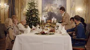 Die Dokumentation zeigt das Weihnachtsfest aus der Perspektive der kaiserlichen Familie und gibt damit einen einzigartigen Einblick in das Privatleben von Franz Joseph, Elisabeth, Rudolf und vielen anderen Mitgliedern. Die Dokumentation zeigt das Weihnachtsfest aus der Perspektive der kaiserlichen Familie und gibt damit einen einzigartigen Einblick in das Privatleben von Franz Joseph, Elisabeth, Rudolf und vielen anderen Mitgliedern.