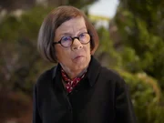 Hetty Lange (Linda Hunt)